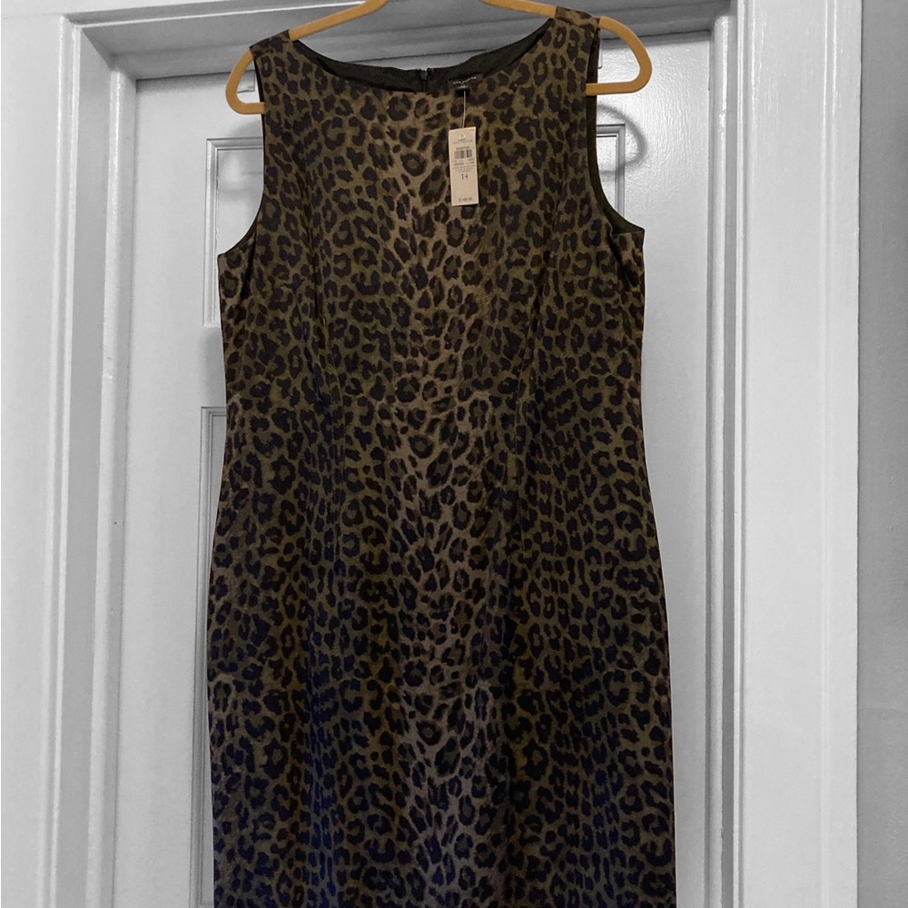 Leopard print sleeveless sheath dress.  Olive green w black & navy pattern.
